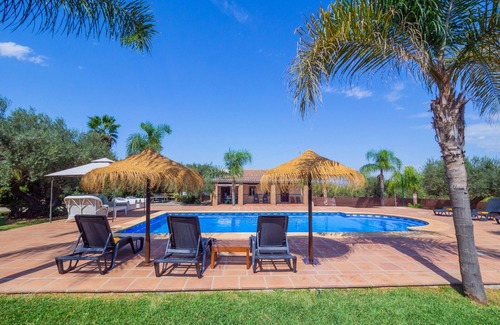 Alhaurin el Grande Cottage | Cubo's Finca Los Acebuches/private pool/free wifi/air conditioning