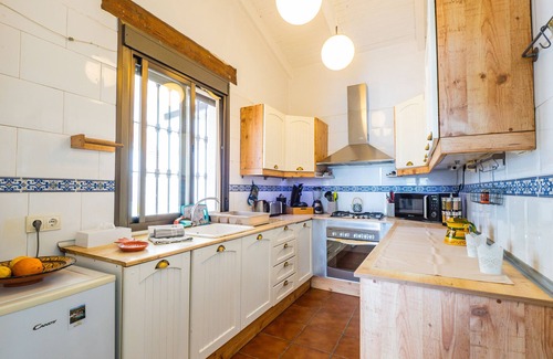 Coin Cottage | Cubo's Rural Casa Christoria/private pool/free wifi/pet friendly