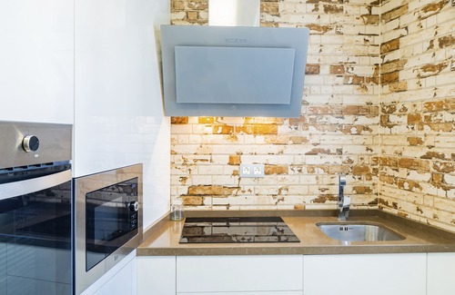 Alhaurin el Grande Apartment | Cubo's Urban Suite Bruno/free wifi/air conditioning