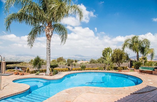 Alhaurin el Grande Villa | Cubo's Villa Ruiz. Pool, garden,