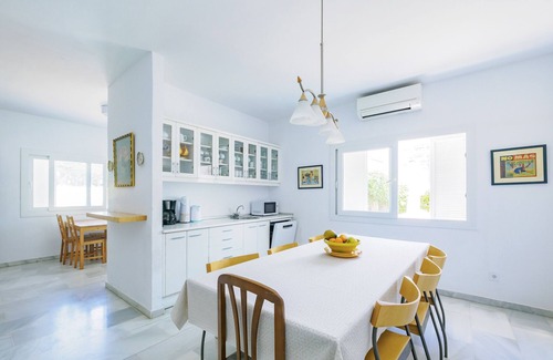 La Cala de Mijas Villa | Cubo's Villa La Butibamba/near the beach/private pool/air conditioning/free Wi-Fi