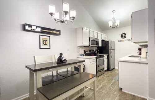 Mesa Grande House | Cubs On May-Mesa/Tempe Townhome-Prime Location! Walk to Sloan Park!