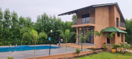 Rau House | Cuckoo Farm Stay