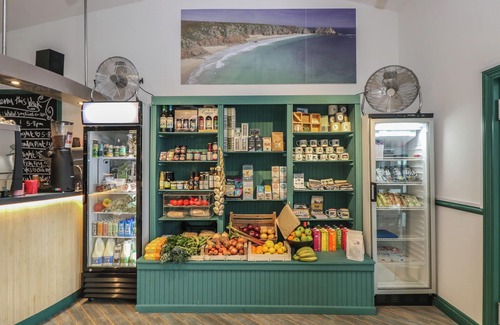 Falmouth House | CUCKOO'S COTTAGE, pet friendly in Falmouth