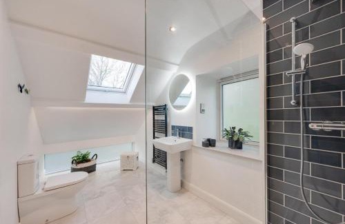 Llanelltyd House | Cuddfan Idris