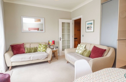 Seahouses Cottage | CUDDY'S HOLM, family friendly, country holiday cottage in Seahouses