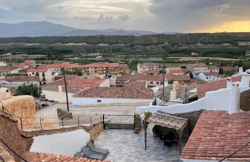 Alcudia de Guadix House | Cueva con vistas a Sierra Nevada en Alcudia de Guadix