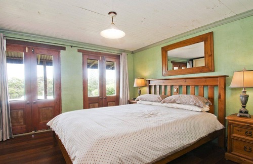 Culburra Beach Cottage | Culburra Cottage - near Lake Wollumboola