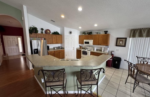 Kissimmee House | Cullen Villa with Games Room & Pool