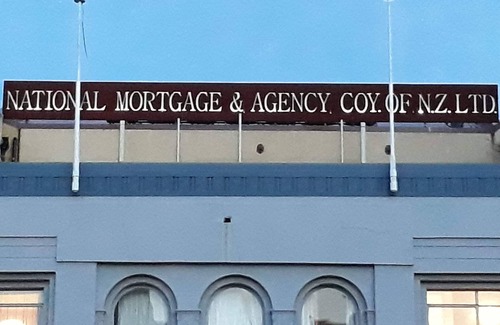 Dunedin City Centre Apartment | Cumberland Street deluxe apartment No4