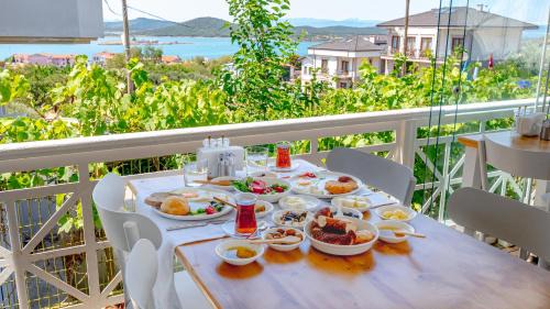 Ayvalik Hotel | Cunda Piano Otel