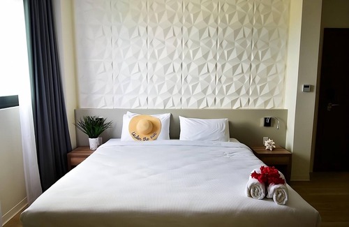 Maho Hotel | Cupecoy Coastal Stay: Swim, Snorkel & Walk to Marina Plaza