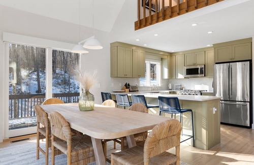 Salisbury House | Curated Contemporary for lakes, forest & ski hills