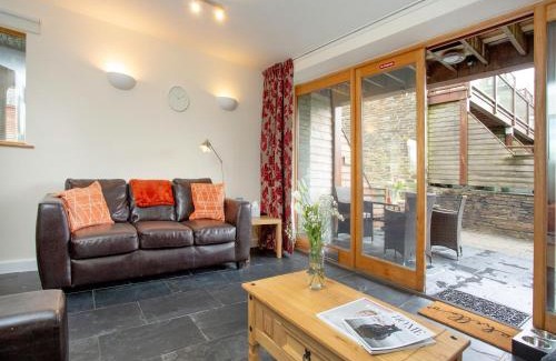 Bugford House | Curlew