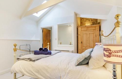 Penzance House | Curlews
