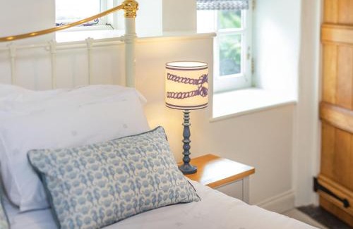 Penzance House | Curlews