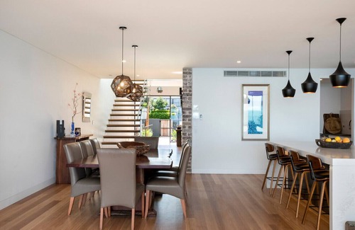 Freshwater House | Curley Luxe - Amazing Views
