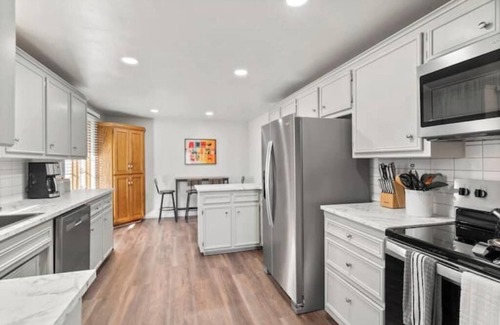 Ashwaubenon House | Curlys Backyard - Premier Location! Lambeau GB