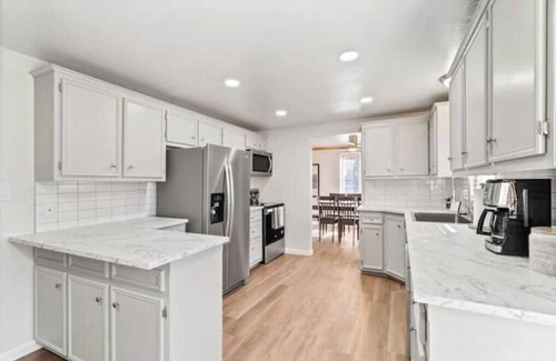 Ashwaubenon House | Curlys Backyard - Premier Location! Lambeau GB