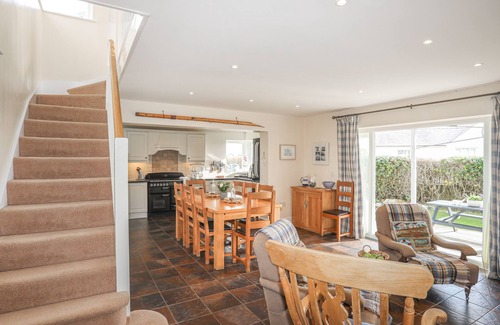 Trearddur Bay Cottage | CURRAGHO, pet friendly, luxury holiday cottage in Trearddur Bay