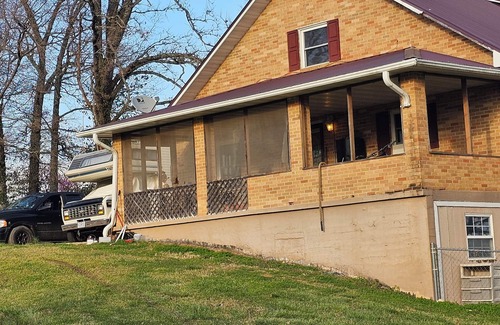 Doniphan House | Current River, Ryan's Ranch, 3BR/2BA plus,room to roam, 50 Acres, Doniphan, MO