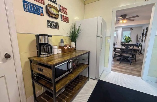 Ironwood House | Curry St. Retreat ~ Your Next UP Getaway!