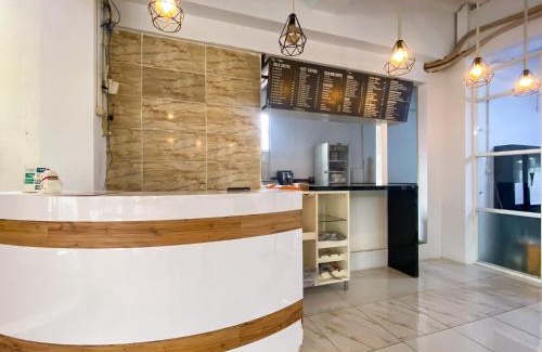 Kebayoran Lama Hotel | Curves Residence Mitra RedDoorz