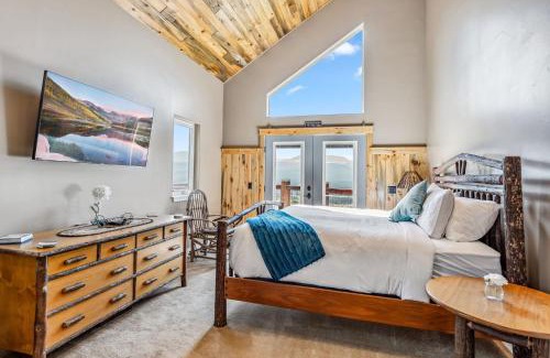 Alma House | Custom 2BR & Loft Home, with Hot Tub & Stunning Views