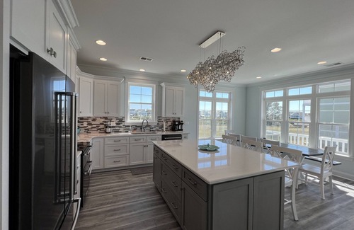 Sunset Beach House | Custom 3BR 3BA with Private Pool & Elevator - new in 2022
