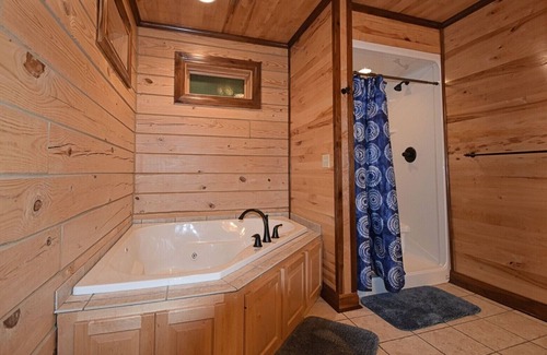 Cadiz House | Custom Built Lakeside Log Home