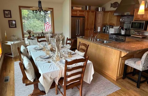 Lime Kiln House | Custom country home, stunning 360 Cascade Mt views and Stilliguamish riverfront.