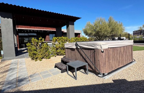 Desert View Village House | Custom Desert Modern 5 bedroom including Casita! Pickleball, Hot-Tub, Put-Put