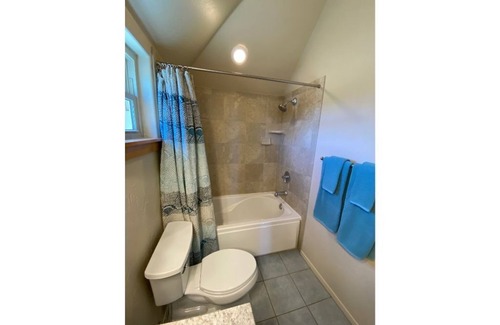 Flagstaff House | Custom Flagstaff home on 2.5 acres backing forest service, pets welcome