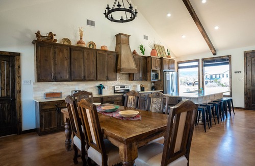 Sabinal House | Custom Home located in the beautiful Golf Club of Texas