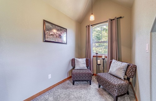 Orick House | Custom home overlooking Redwood Creek Valley - hot tub, furnished deck & firepit