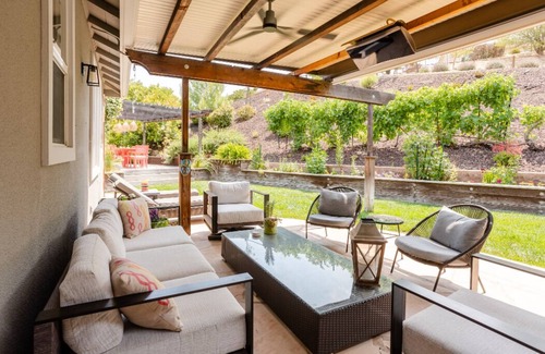 Paso Robles House | Custom Home Views Wineries & Town Minutes Away