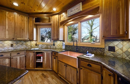Townsend Cabin | Custom Log Cabin Close to Cades Cove in GSMNP!