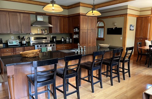 Ludlow House | Custom ski house less than 1 mile from Okemo Mtn.