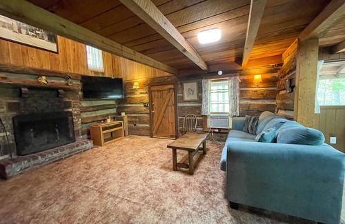 Cherokee Cabin | Customer Appreciation Year! See Discount information in Ad