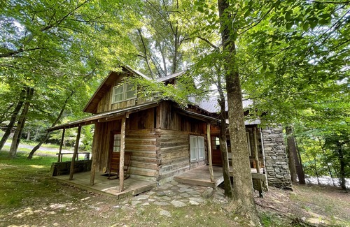 Cherokee Cabin | Customer Appreciation Year! See Discount information in Ad