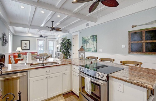 Cinnamon Shore Condo | Customized Condo w/Designer Details@Cinnamon Shore w/Great Amenities!