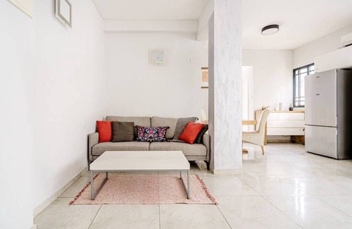 Tel Aviv Apartment | Cute 1BR in Jabotinsky by Holiday-rentals