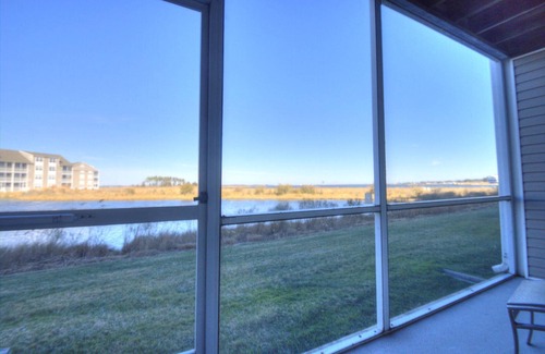 Ocean View Condo | Cute 2 BD, 2 BA Condo w/Bayside Views, Steps to Pool, Tennis, Kayaking, and Other Activities!