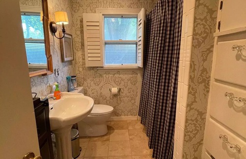 Amarillo House | Cute 3 bedroom 2 bath home centrally located