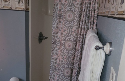 Eminence Other | Cute and comfy bedroom with 1 queen bed/private bath