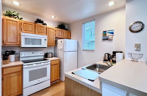 Venetian Bay Villages House | Cute and Cozy 4Bed Townhome Venetian Bay-2200SCD