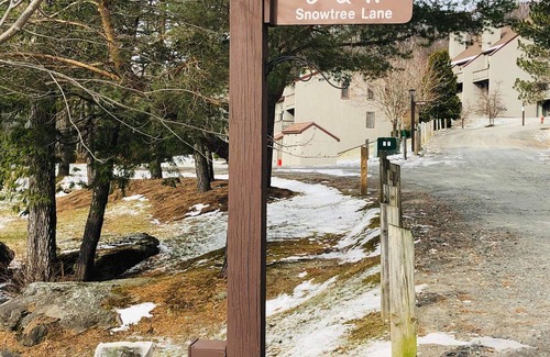 West Dover Condo | Cute and Cozy Condo at the base of Mt Snow