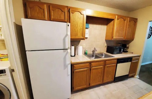 Anderson Apartment | Cute and Cozy. Entire place. 2 rooms 2 bathrooms.