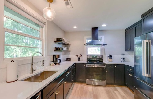 Franklin House | Cute And Cozy - Historic Franklin Quadplex