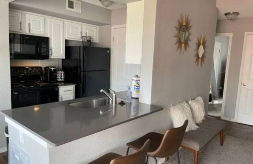 North Arlington Apartment | Cute and Cozy Rental -Close to